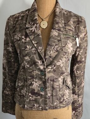 Floral Camo Notched Lapel Blazer in Taupe & Pink